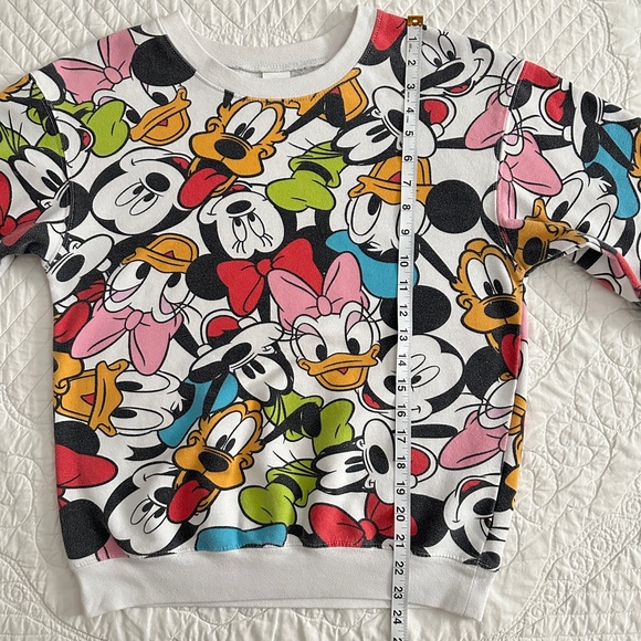 Mickey Mouse & Friends Disney All Over Print Crewneck Sweatshirt Small - Picture 5 of 11